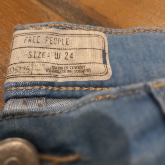 Free People Skinny Jeans - Picture 2 of 4